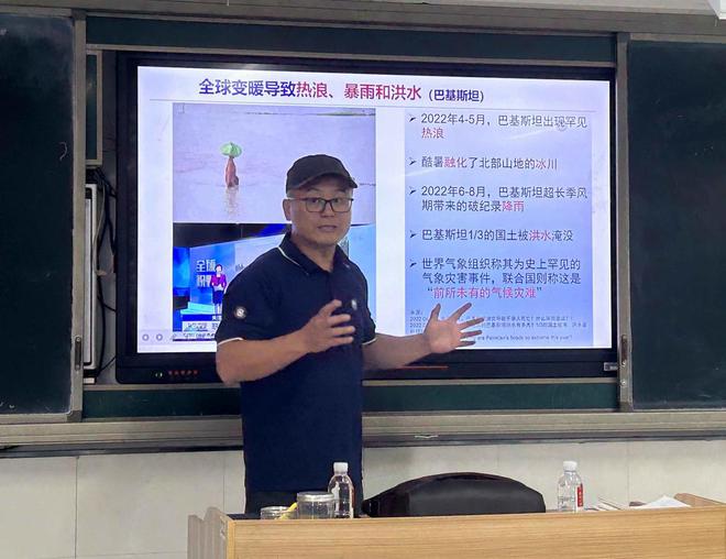青岛：海洋科普教育进校园点燃学生科学梦想(图5)