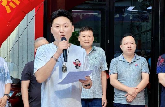 第一届“成东杯”羽毛球双打王邀请赛暨成东羽毛球馆开业仪式圆满举行(图4)