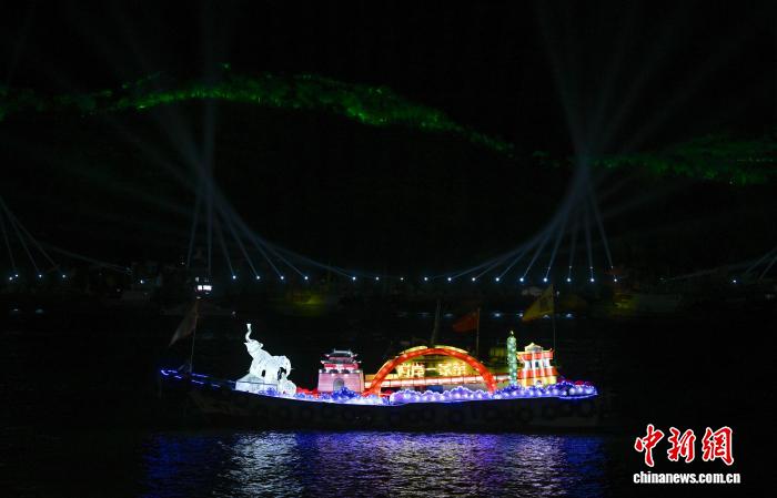 浙江宁波：妈祖如意海上巡安仪式吸引民众(图8)