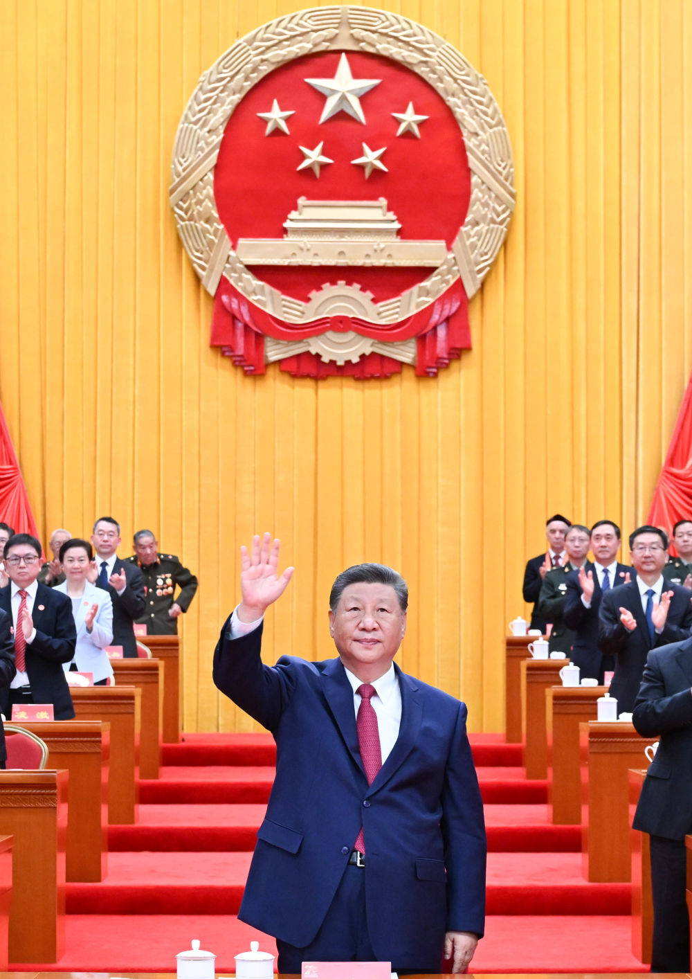 “开创新疆更加美好的明天”——习近平总书记率中央代表团出席新疆维吾尔自治区成立70周年庆祝活动纪实(图5)
