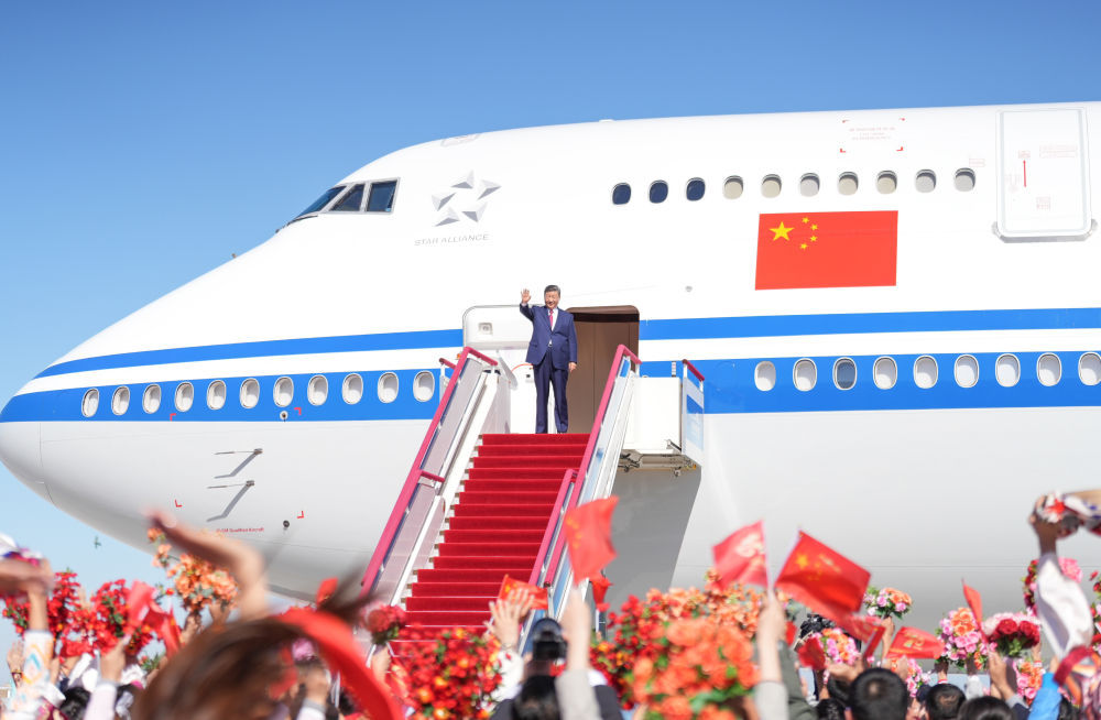 “开创新疆更加美好的明天”——习近平总书记率中央代表团出席新疆维吾尔自治区成立70周年庆祝活动纪实(图15)