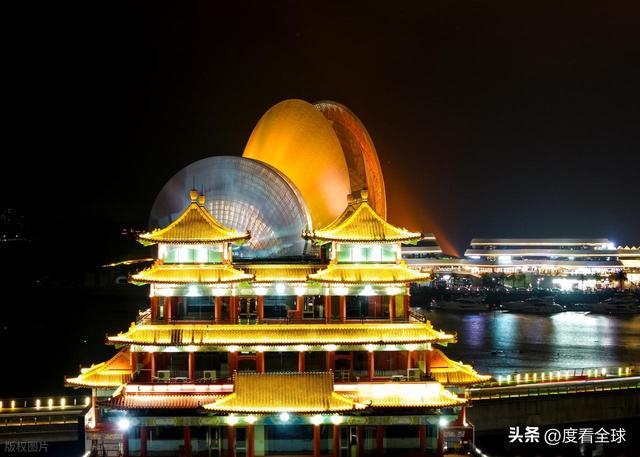 珠海深夜暴击！日月贝灯光亮起的瞬间整座城市都成了深海秘境(图15)