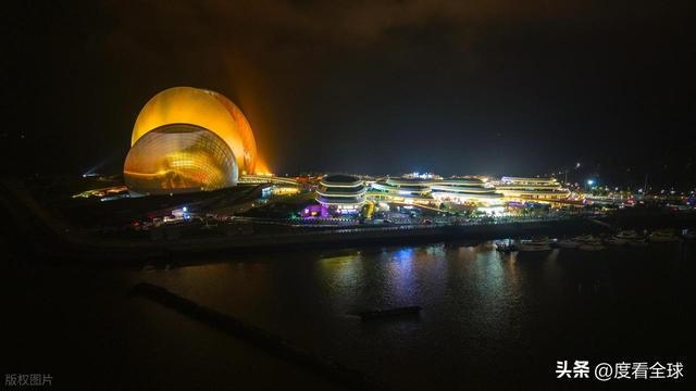 珠海深夜暴击！日月贝灯光亮起的瞬间整座城市都成了深海秘境(图18)