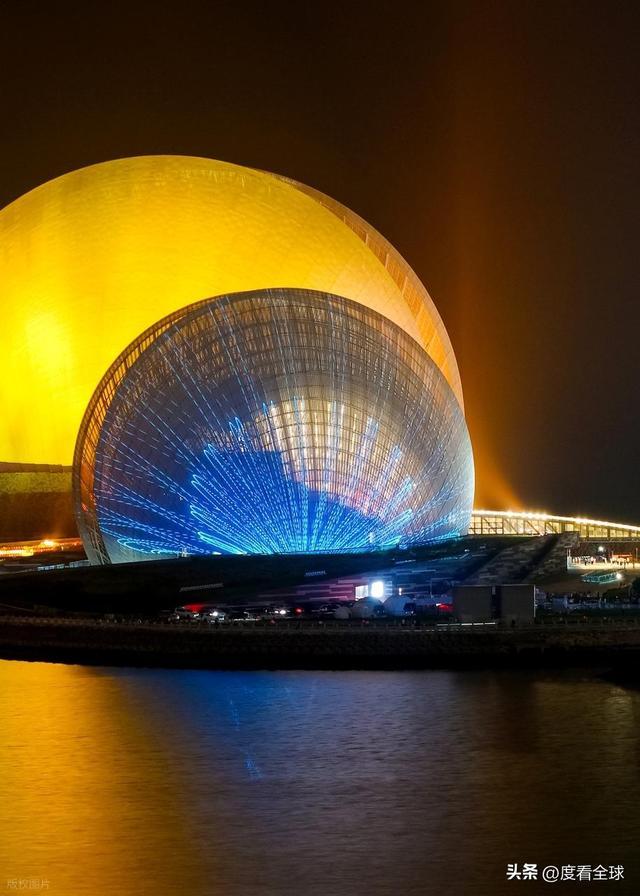 珠海深夜暴击！日月贝灯光亮起的瞬间整座城市都成了深海秘境(图25)