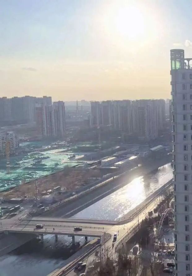 住在云端困在深谷：买超高楼层的业主进退两难(图2)