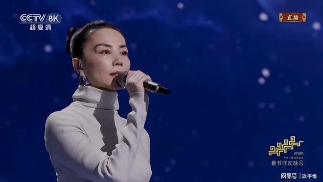 若不是开学前父亲一个电话王菲就上了大学就不会有一代天后了(图2)